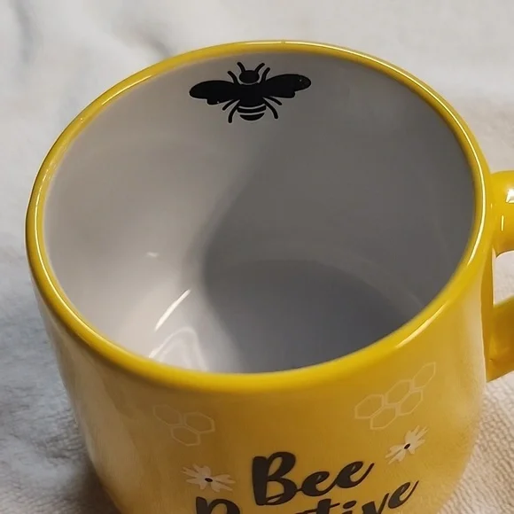NWOT BEE POSITIVE LARGE COFFEE MUG - Picture 8 of 8